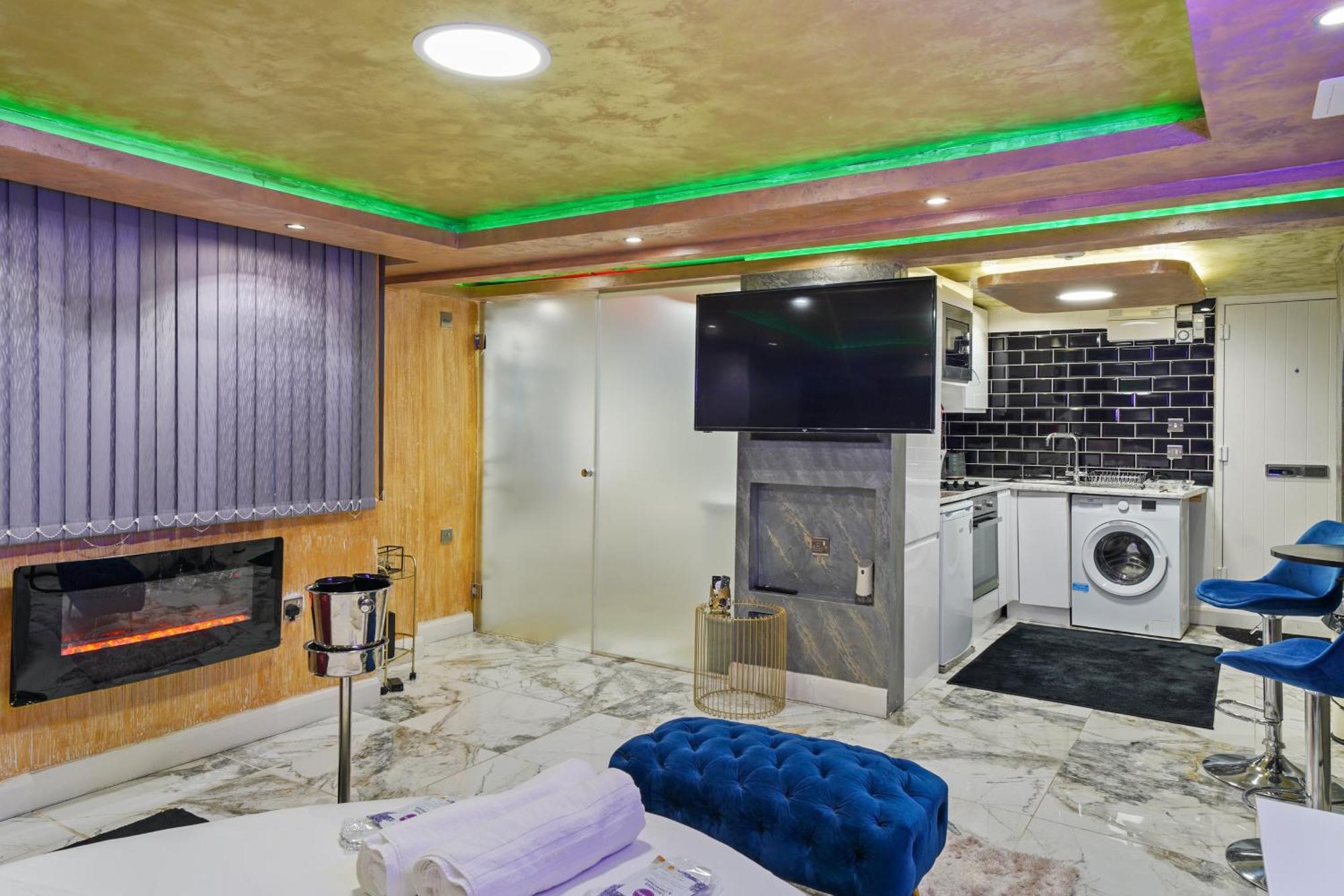 Apartment Hidden Gem Lt Jaccuzi Bath Massage Chair Superkingsize Bed Parking Available