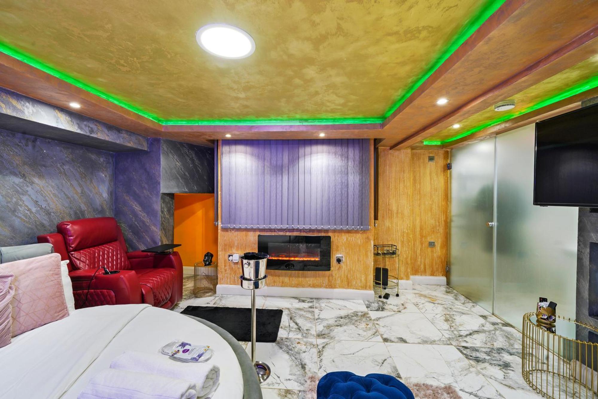 Hidden Gem Lt Jaccuzi Bath Massage Chair Superkingsize Bed Parking Available