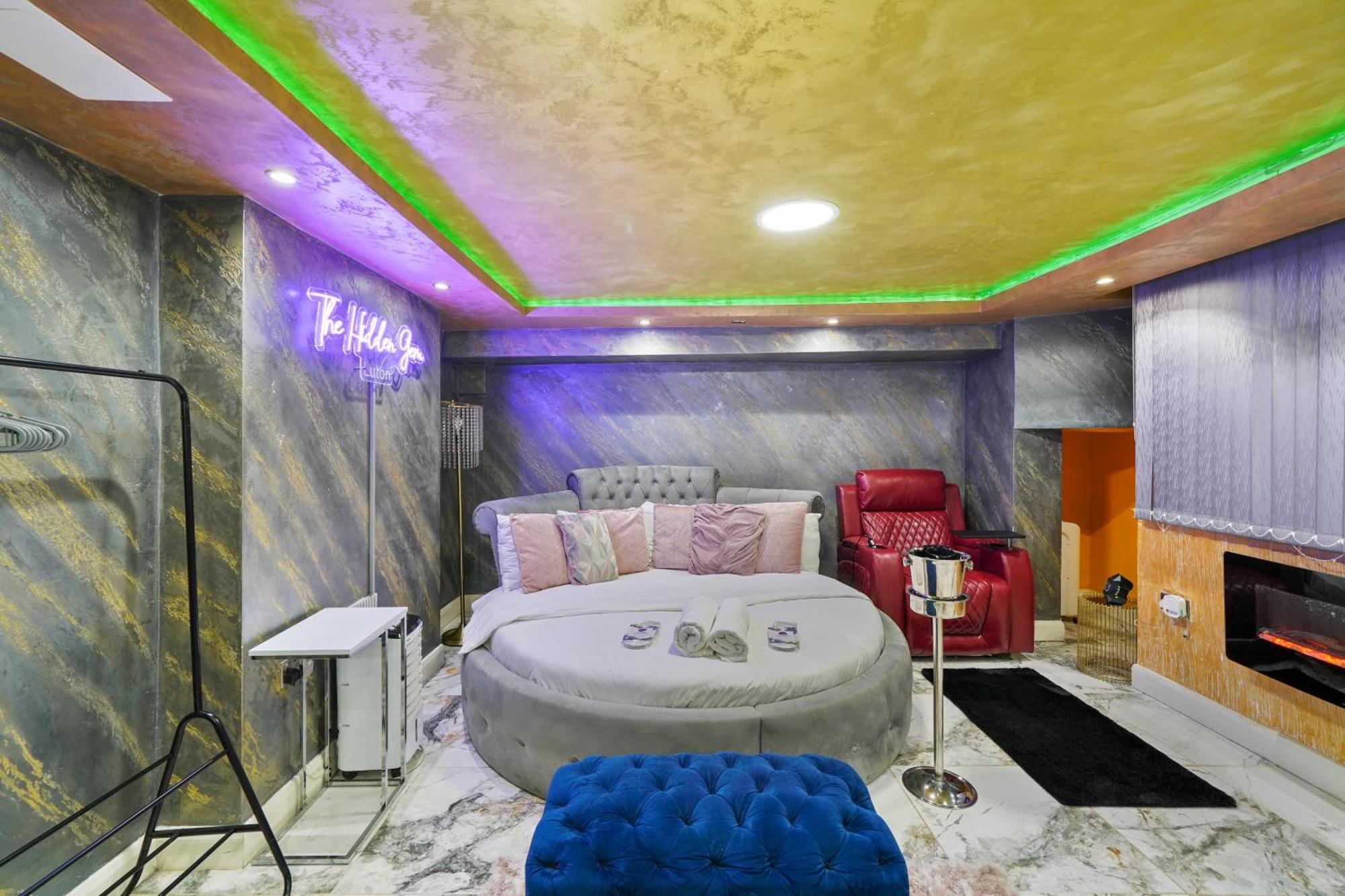 Hidden Gem Lt Jaccuzi Bath Massage Chair Superkingsize Bed Parking Available
